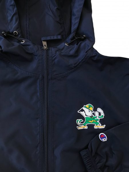 Штормовка Champion с капюшоном  и логотипом NOTRE DAME FIGHTING IRISH, темно синяя, размер S